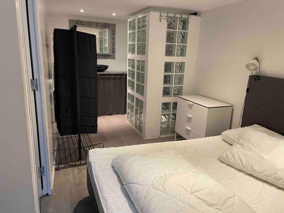 Ambre, Bel Appartement Proche Plage Du Debarquement Sommervieu Exterior foto
